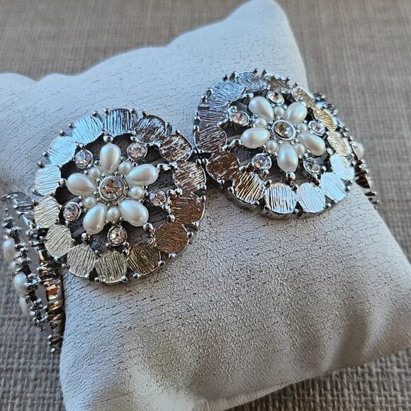 Monet Women Bracelet PEARLS Forever Stretched Wrist Band Fashion Jewelry - Picture 2 of 11